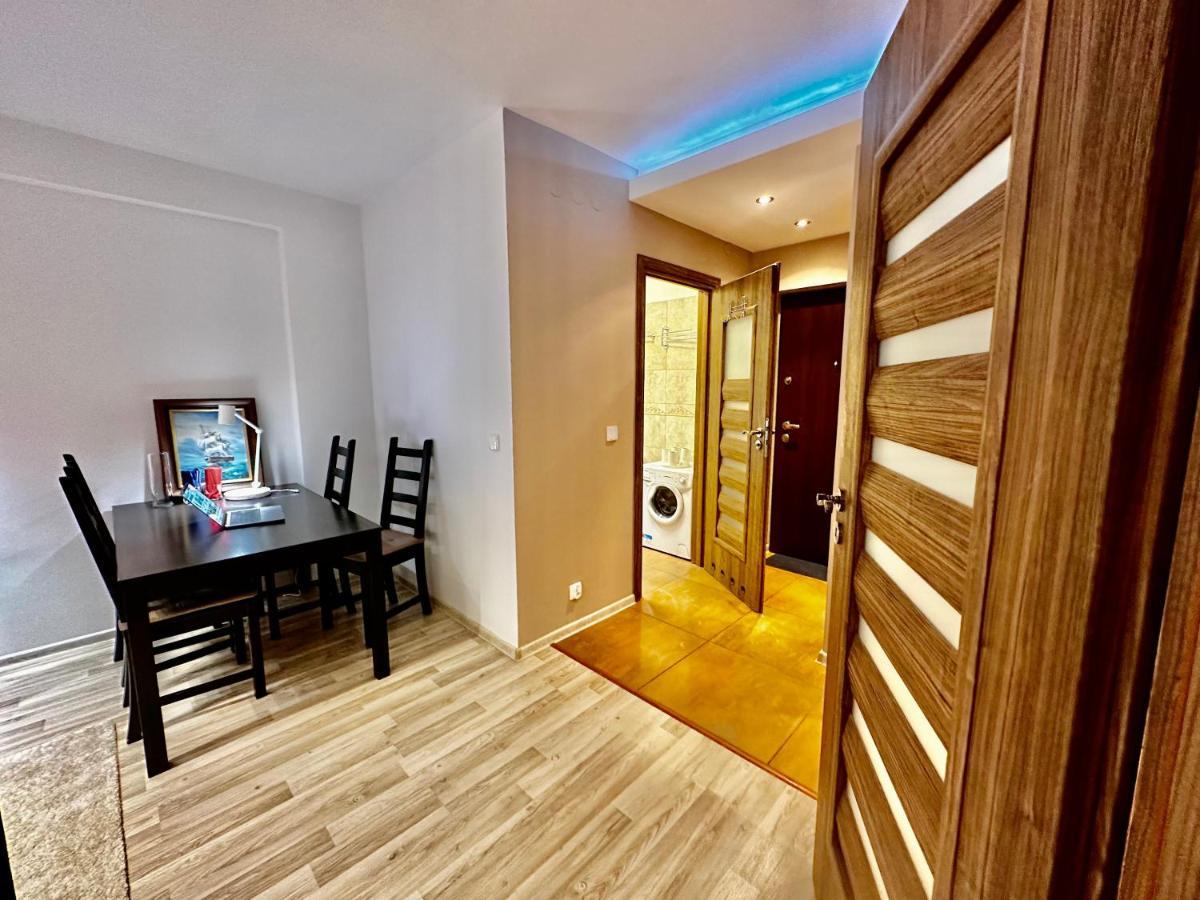 Decor 3 Metro Fast Wifi 1Gbs 80'Tv Hbo Disney Appletv Varsovia Exterior foto