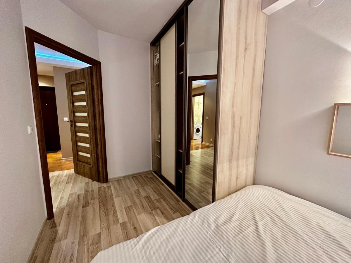 Decor 3 Metro Fast Wifi 1Gbs 80'Tv Hbo Disney Appletv Varsovia Exterior foto