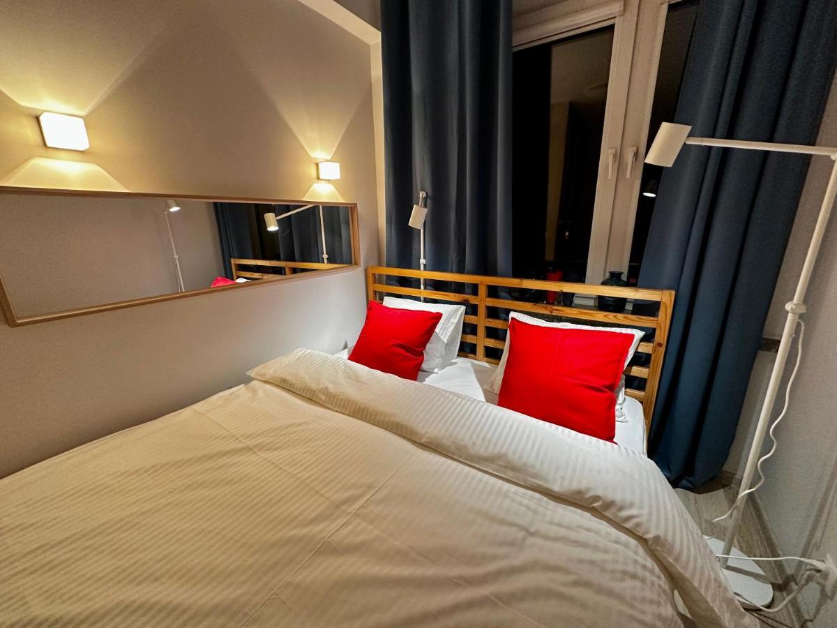 Decor 3 Metro Fast Wifi 1Gbs 80'Tv Hbo Disney Appletv Varsovia Exterior foto