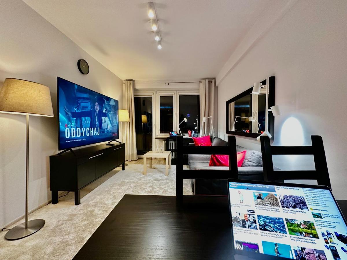 Decor 3 Metro Fast Wifi 1Gbs 80'Tv Hbo Disney Appletv Varsovia Exterior foto